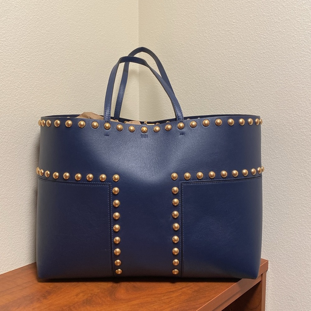 Tory Burch Block T Tote, Navy and Gold. - Picture 8 of 12
